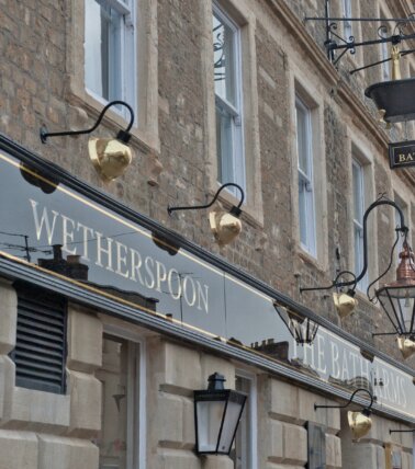 The Bath Arms, Warminster front of building